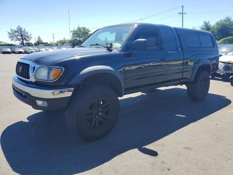 2004 TOYOTA Tacoma