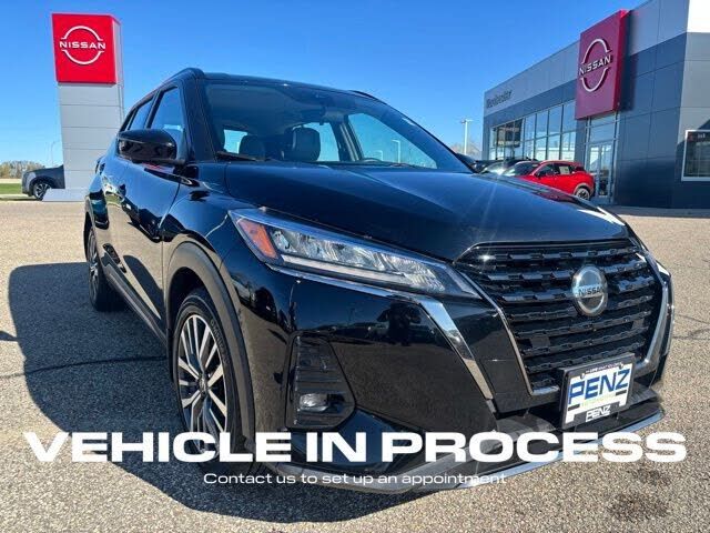 2021 NISSAN Kicks