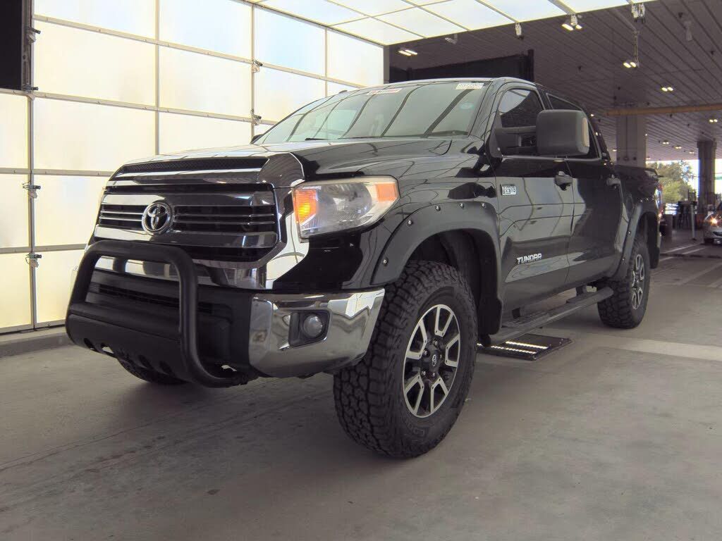2017 TOYOTA Tundra