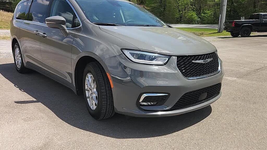 2022 CHRYSLER Pacifica