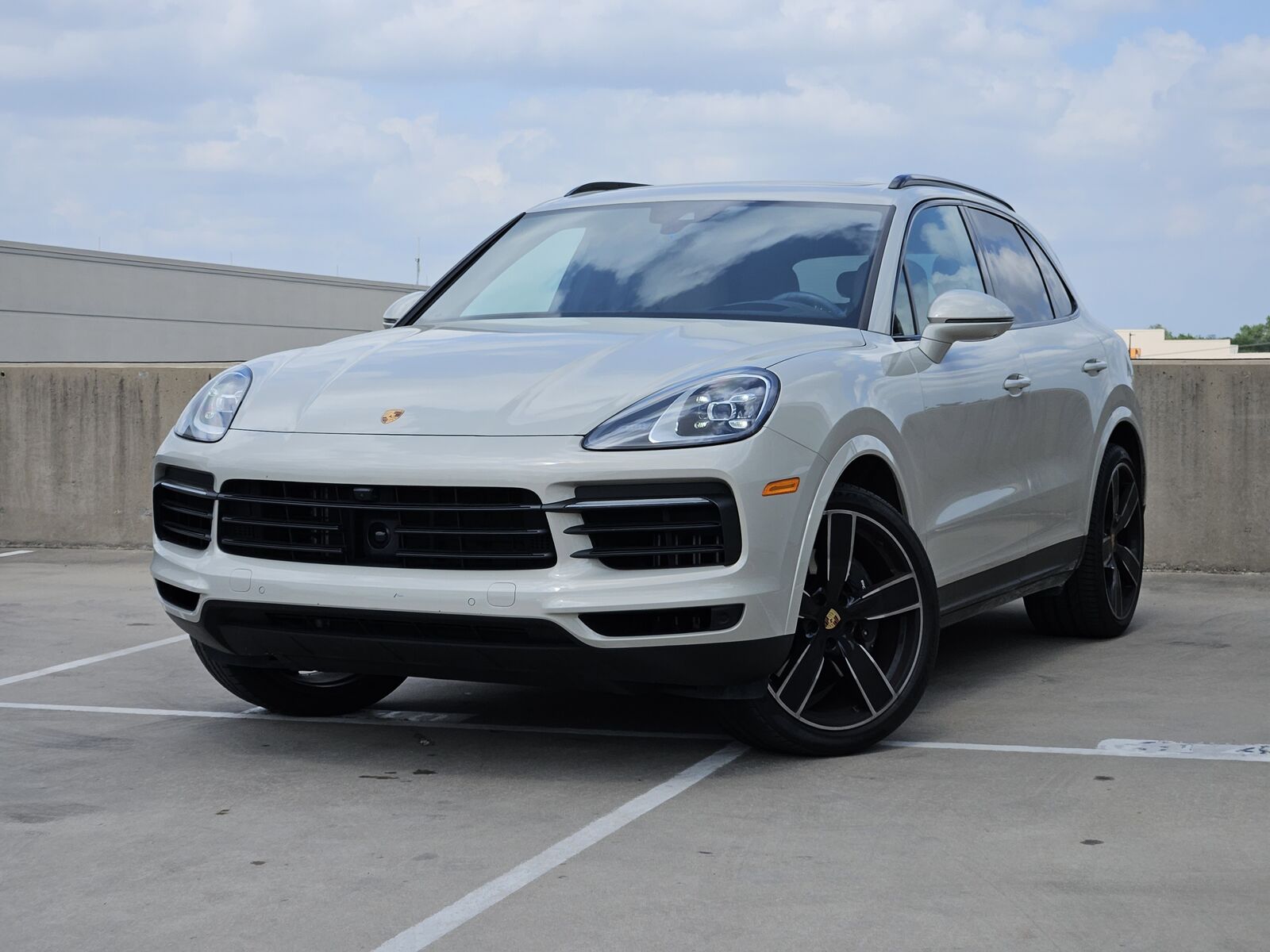 2023 PORSCHE Cayenne