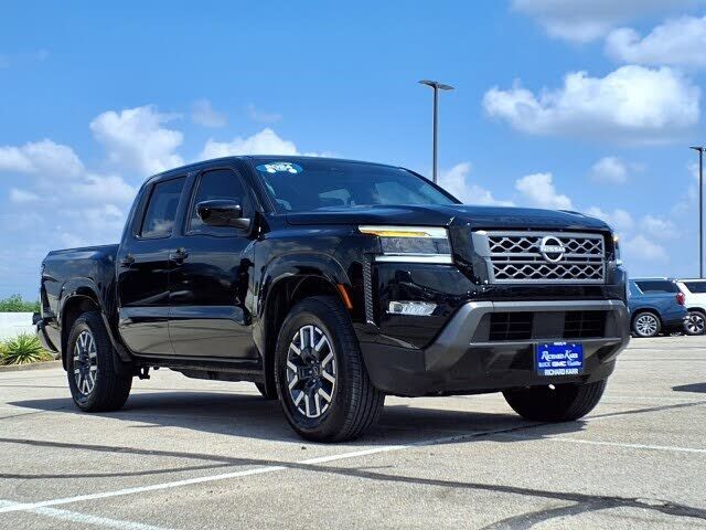 2024 NISSAN Frontier