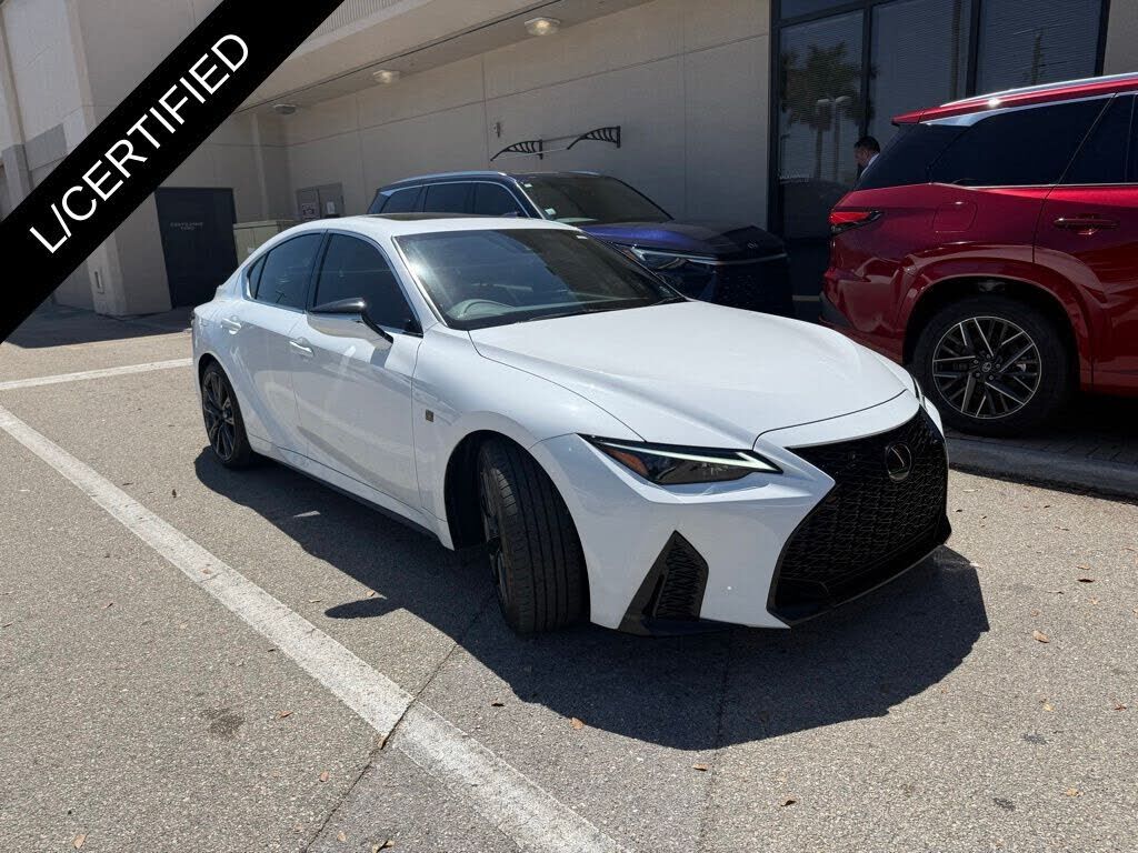 2024 LEXUS IS