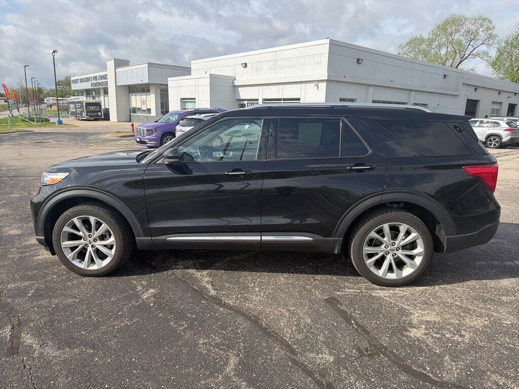 2022 FORD Explorer