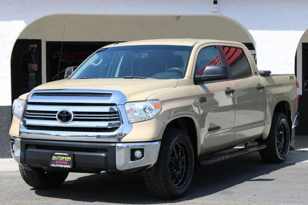 2017 TOYOTA Tundra