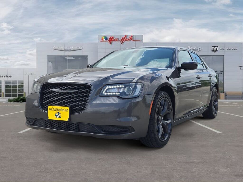 2021 CHRYSLER 300