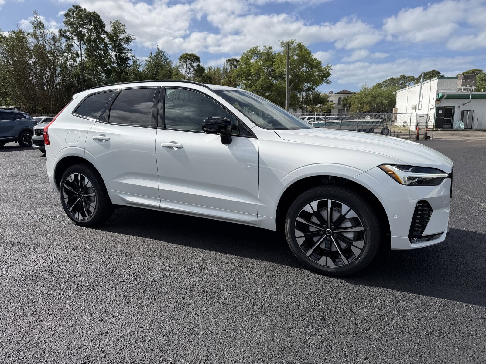 2026 VOLVO XC60