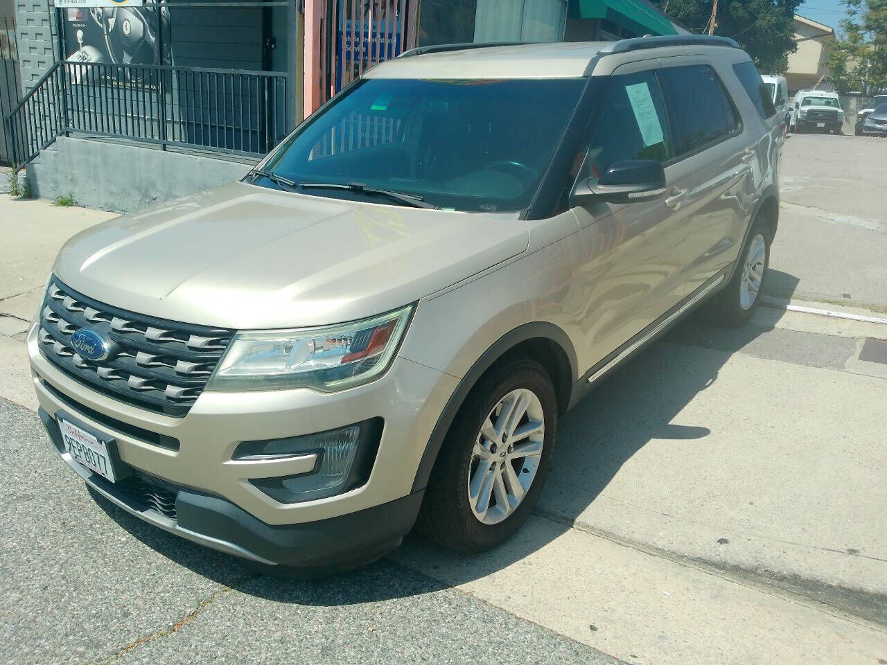 2017 FORD Explorer