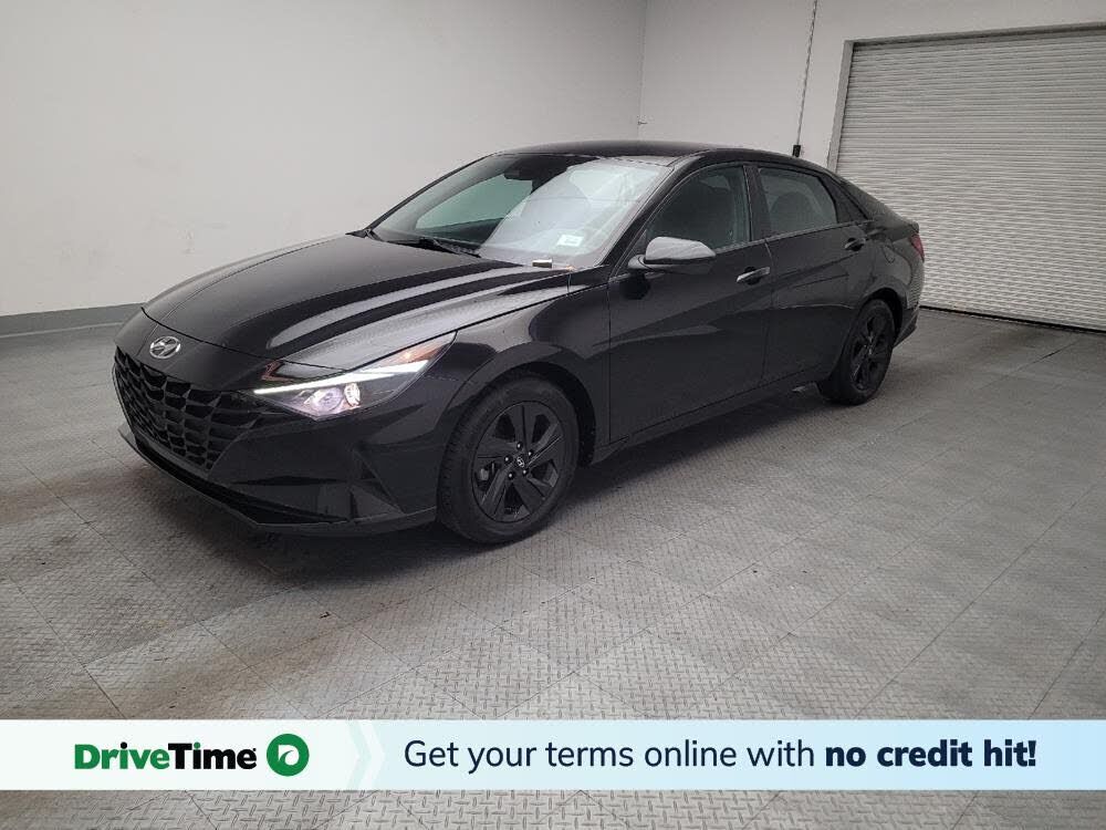 2022 HYUNDAI Elantra