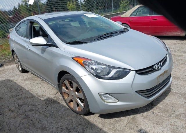 2012 HYUNDAI Elantra