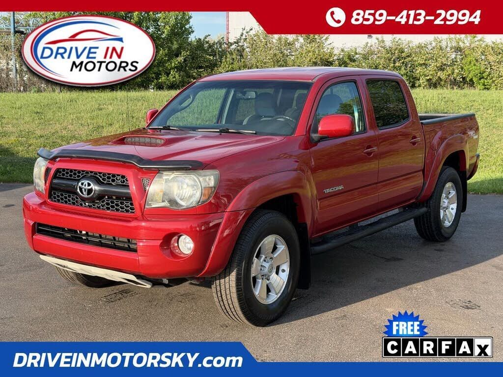 2011 TOYOTA Tacoma