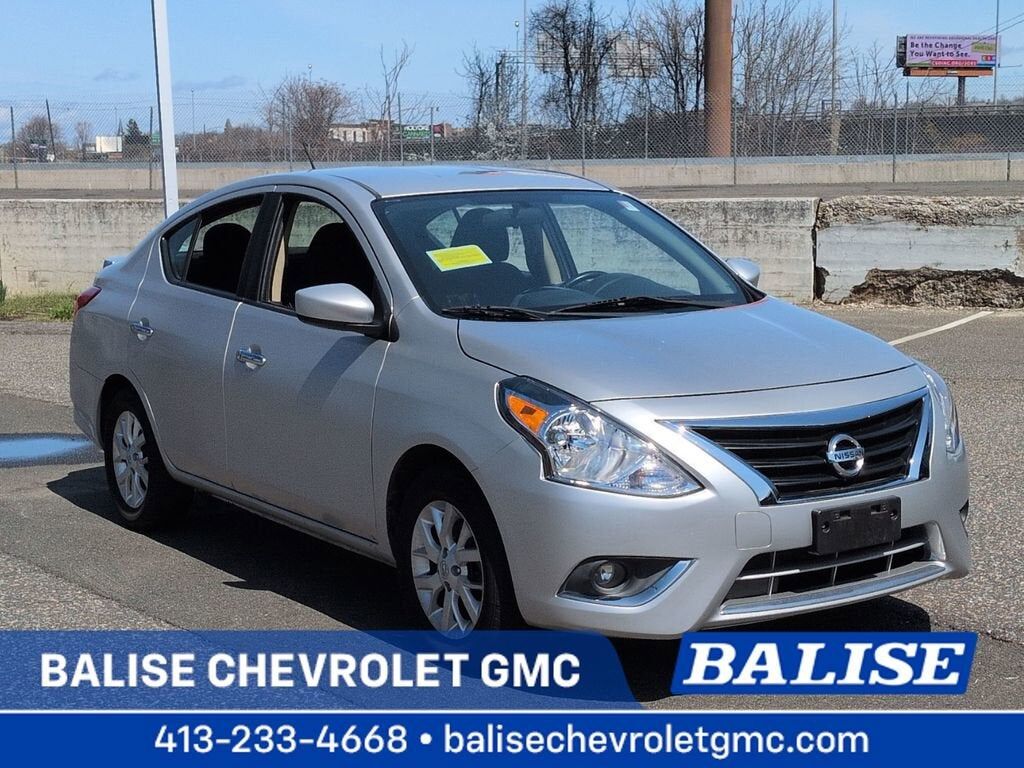 2018 NISSAN Versa