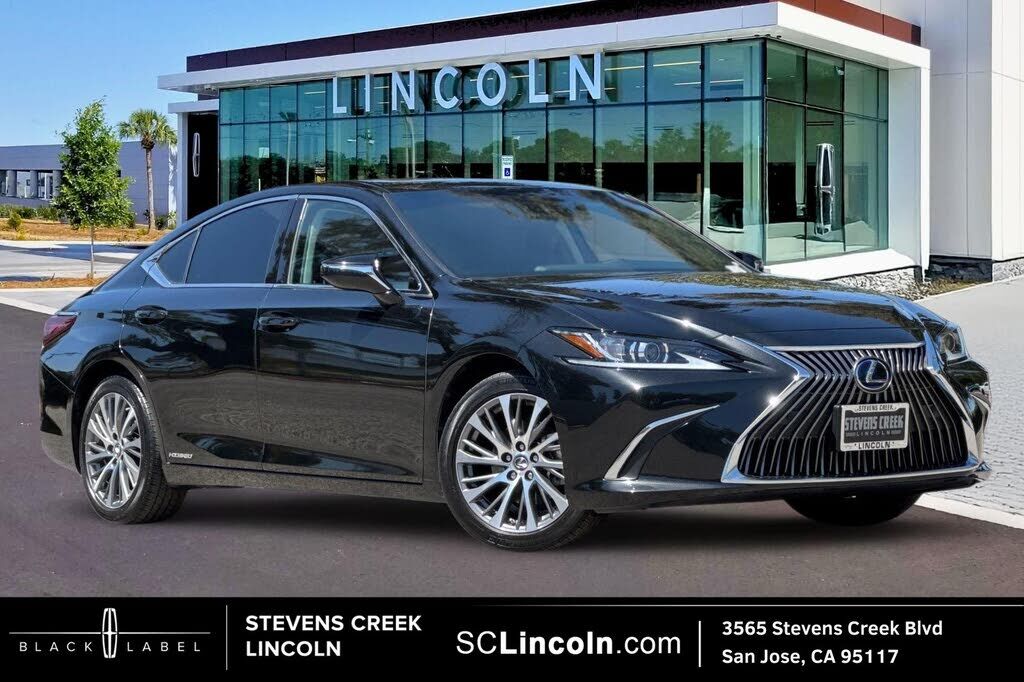 2021 LEXUS ES