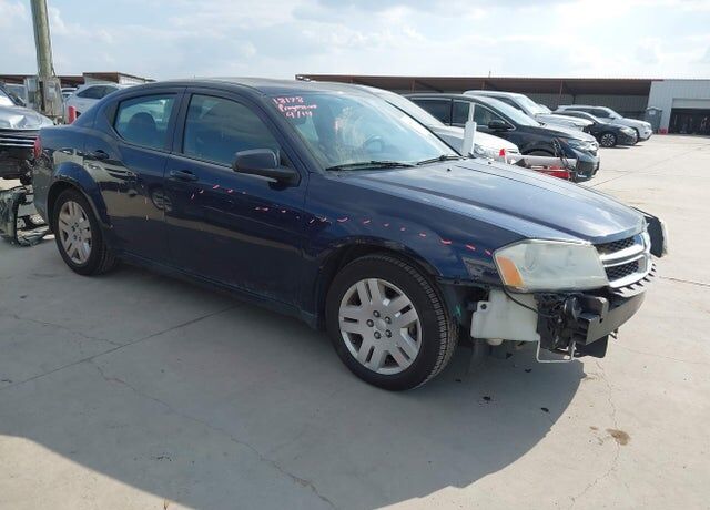 2013 DODGE Avenger