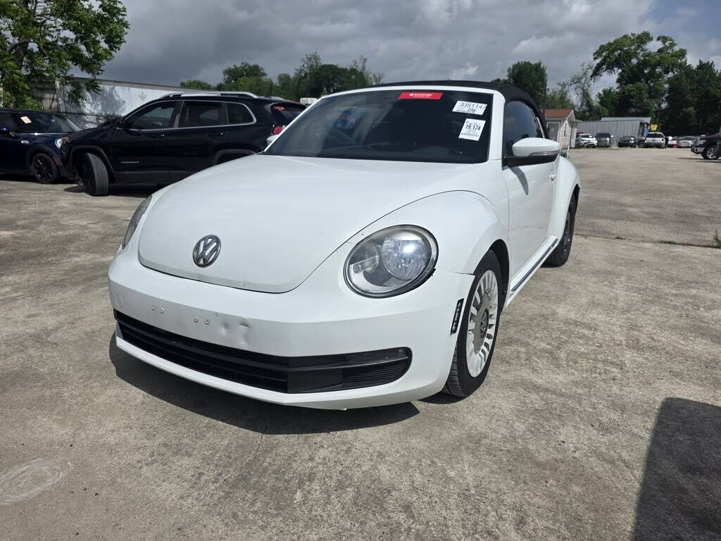 2015 VOLKSWAGEN Beetle