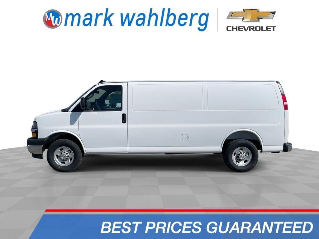 2026 CHEVROLET Express
