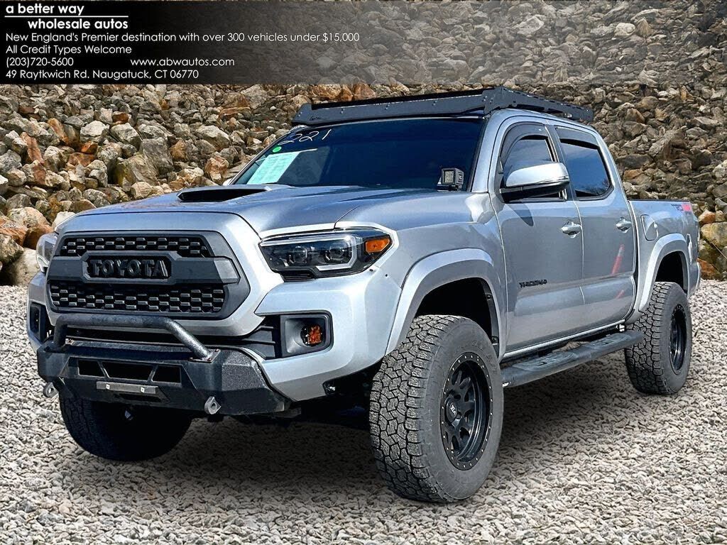 2017 TOYOTA Tacoma