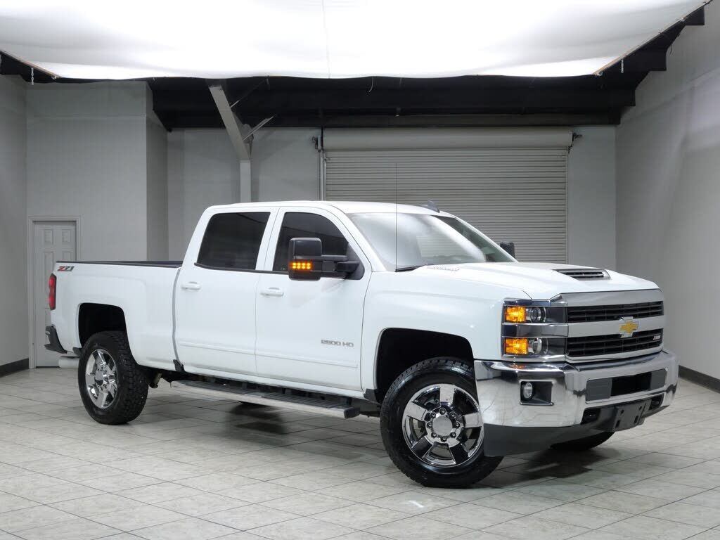 2017 CHEVROLET Silverado