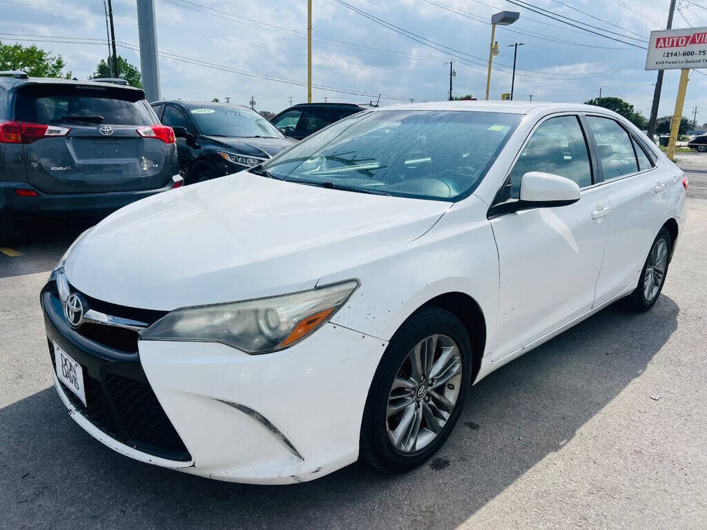 2017 TOYOTA Camry