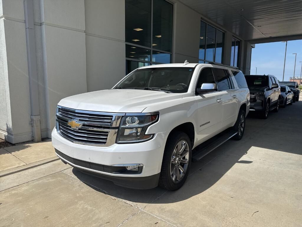 2016 CHEVROLET Suburban