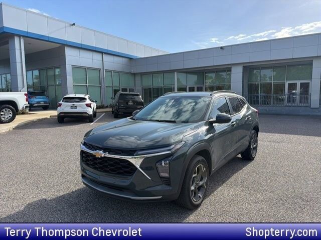 2025 CHEVROLET Trax