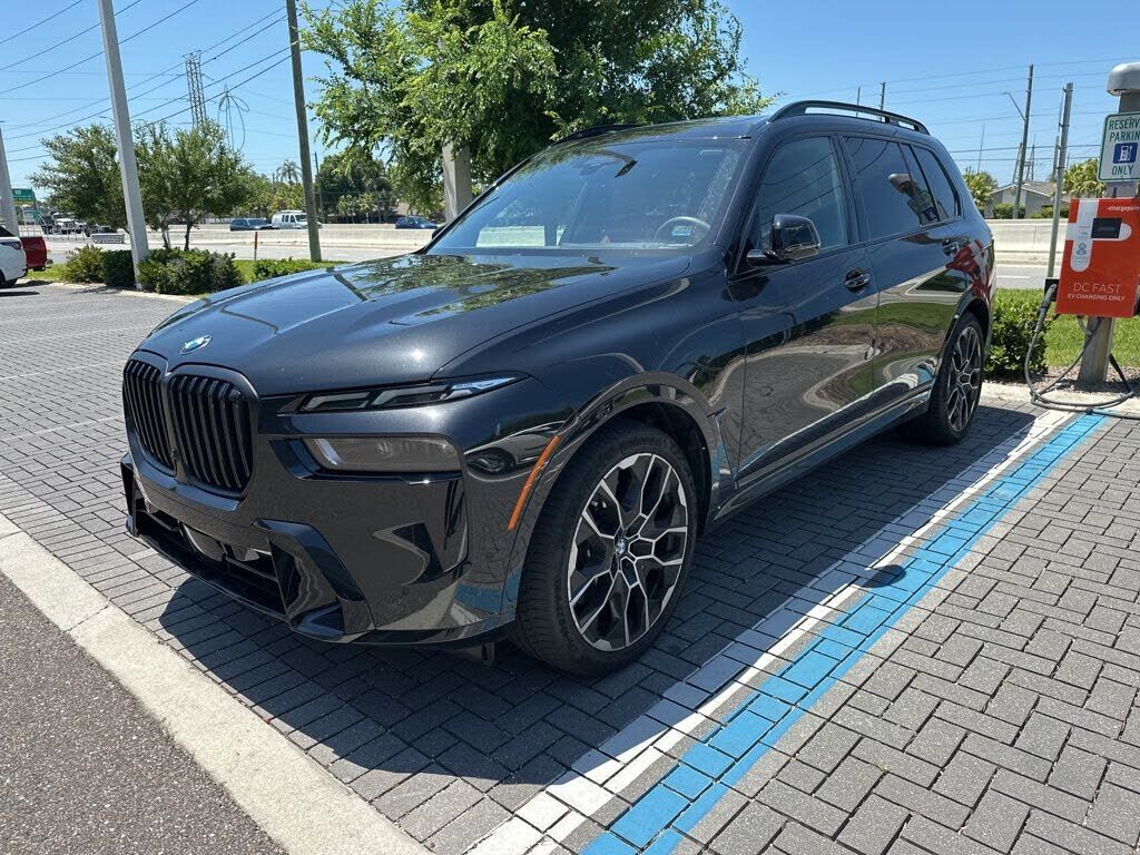 2024 BMW X7