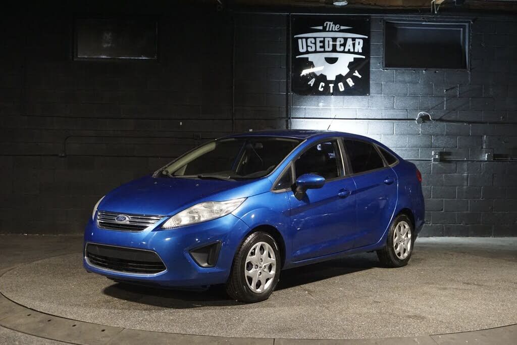 2011 FORD Fiesta