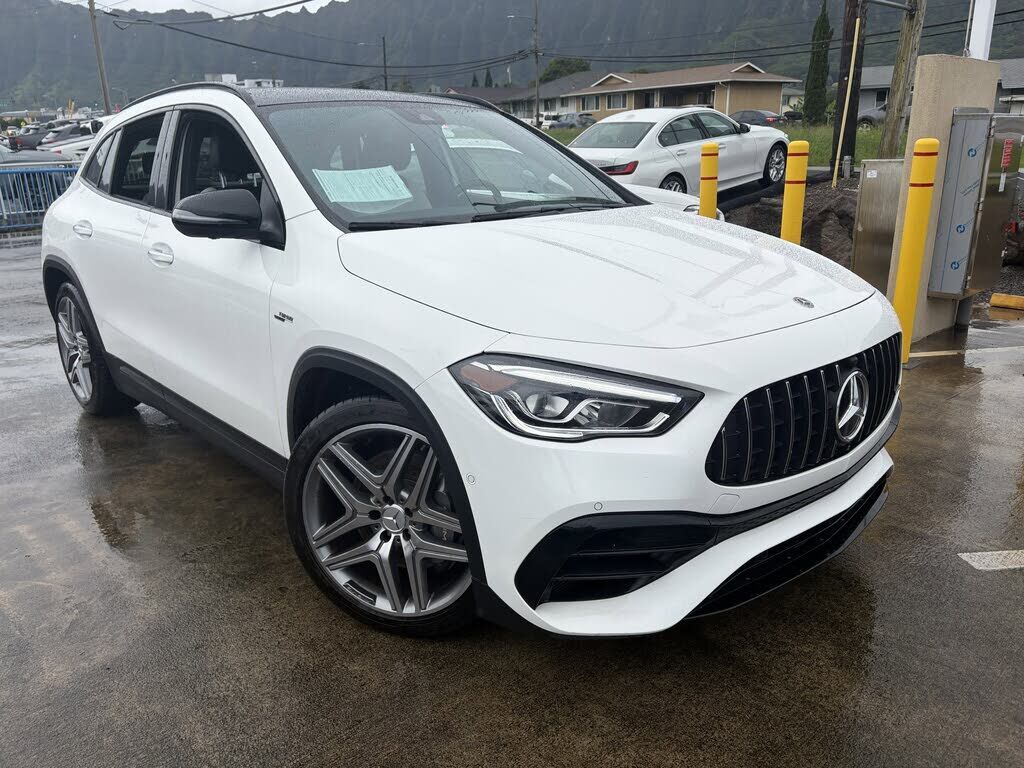 2022 MERCEDES-BENZ GLA-Class