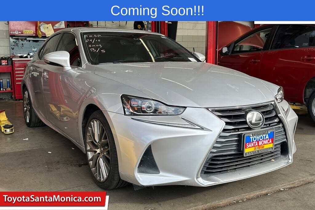 2018 LEXUS IS