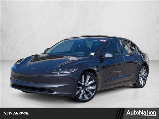 2025 TESLA Model 3