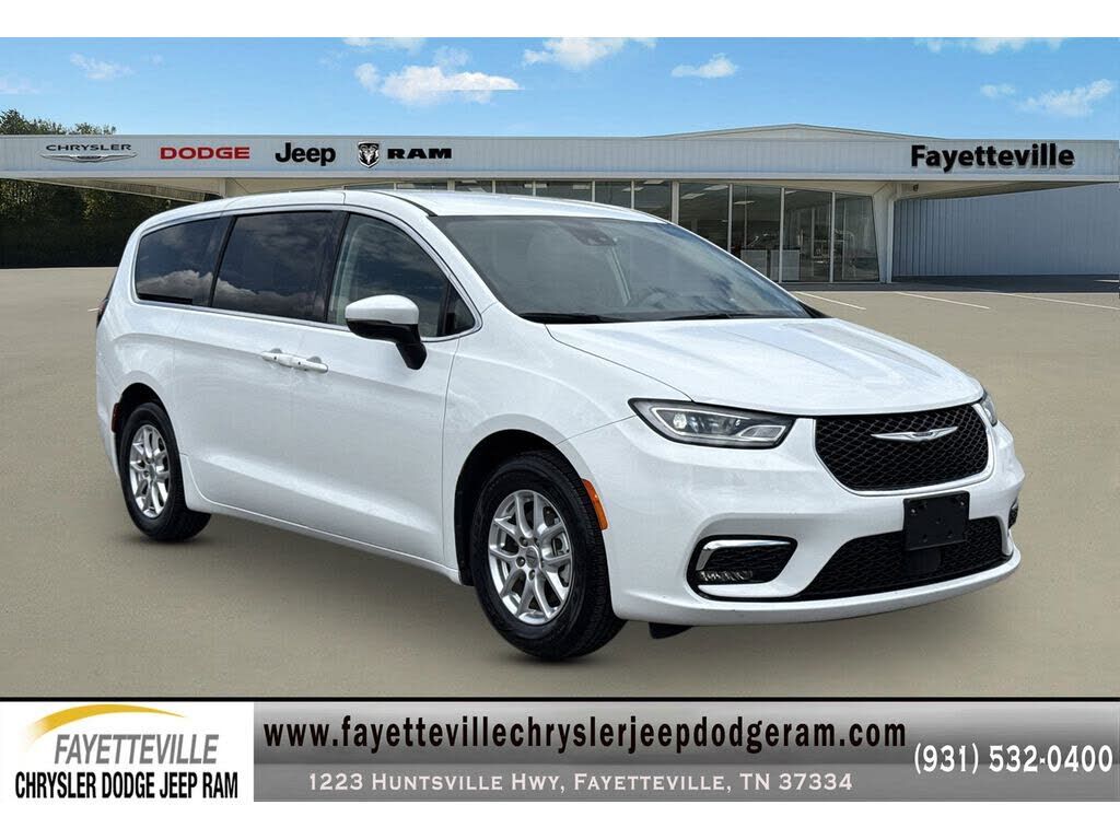 2023 CHRYSLER Pacifica