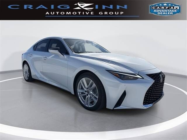 2025 LEXUS IS