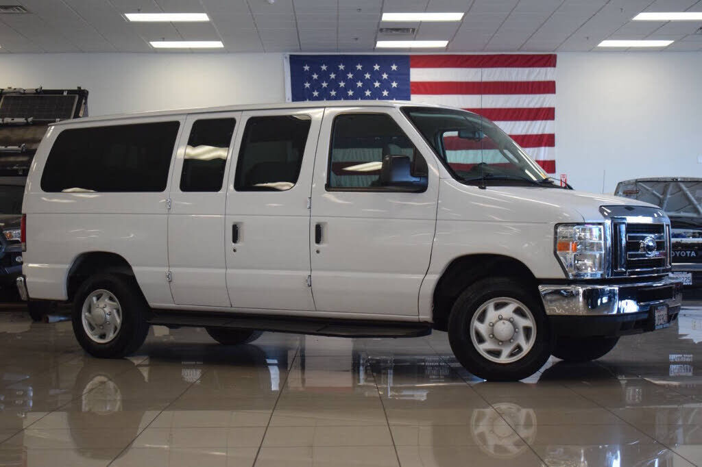 2014 FORD E-350