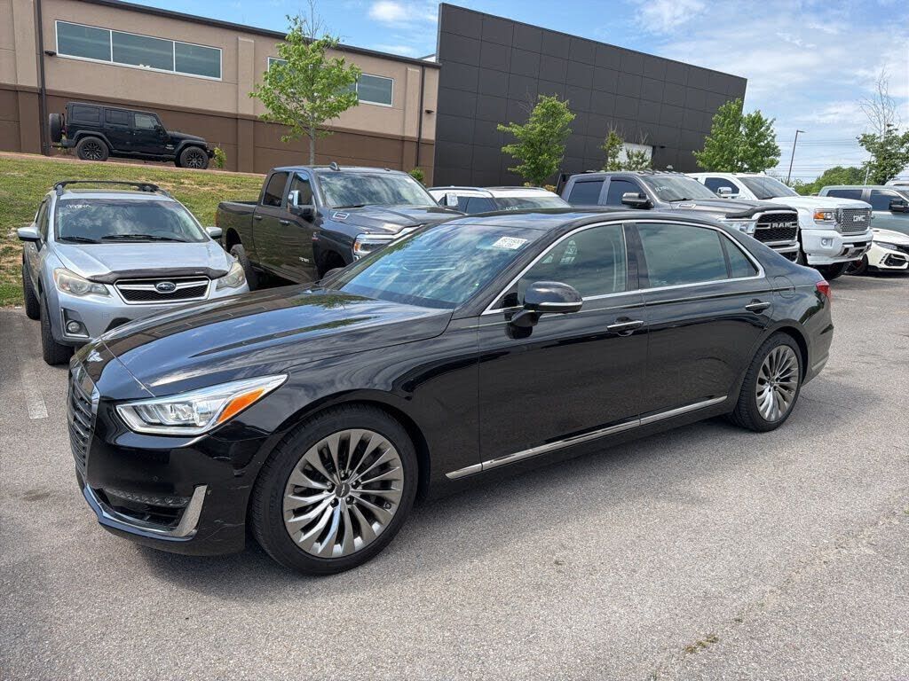 2018 GENESIS G90