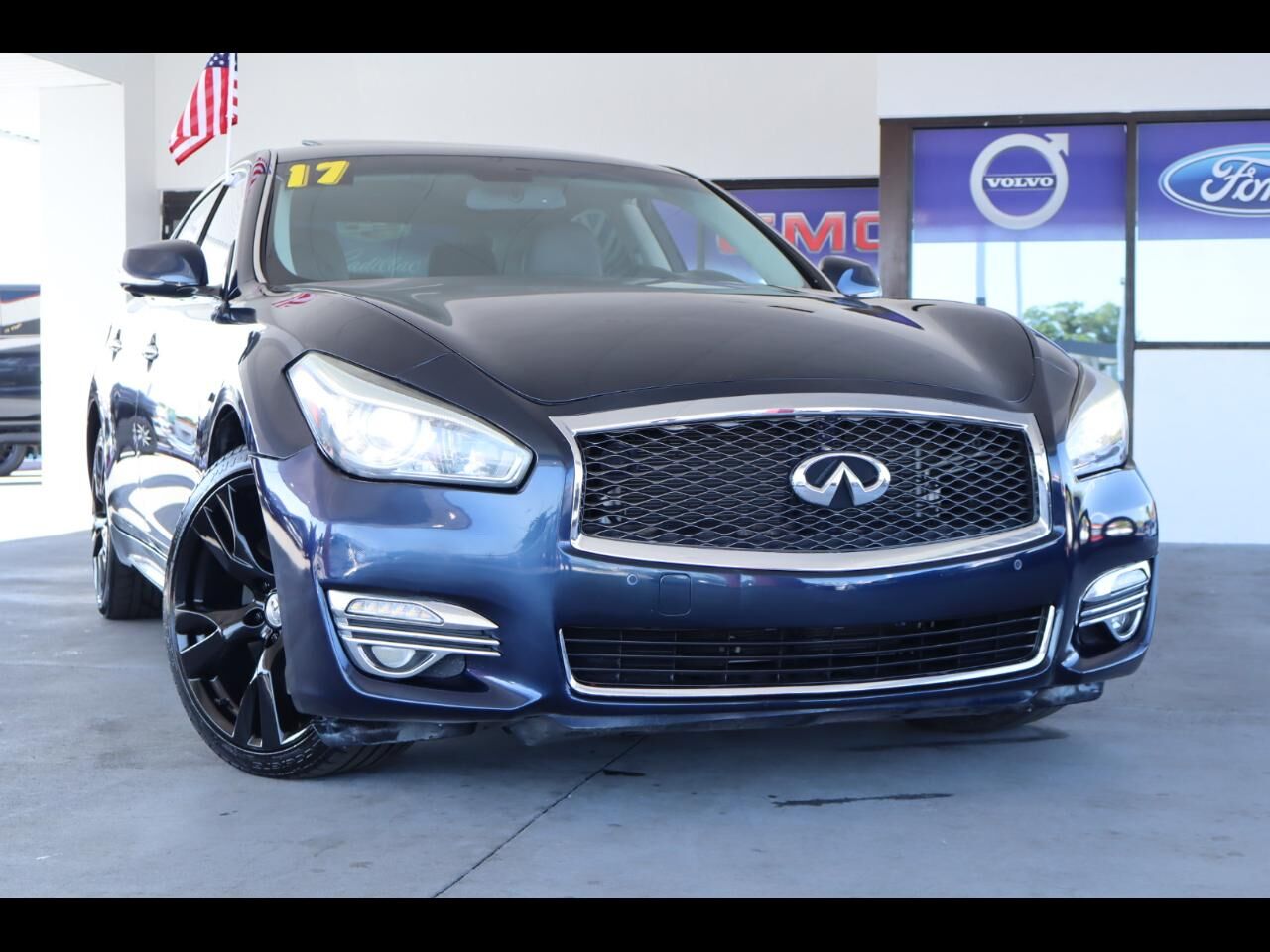 2017 INFINITI Q70L