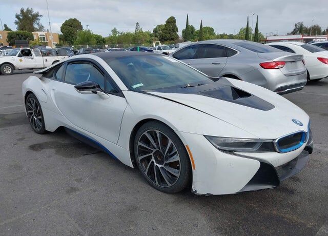 2014 BMW i8
