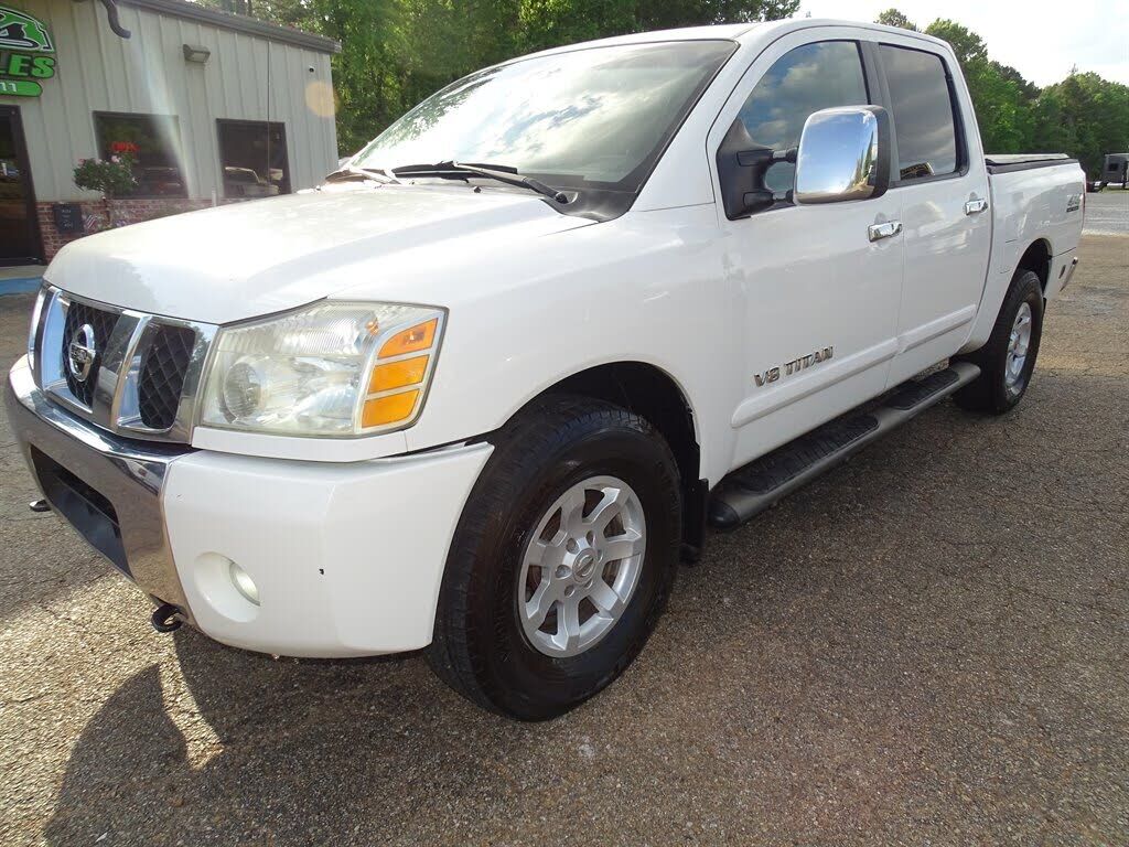 2005 NISSAN Titan