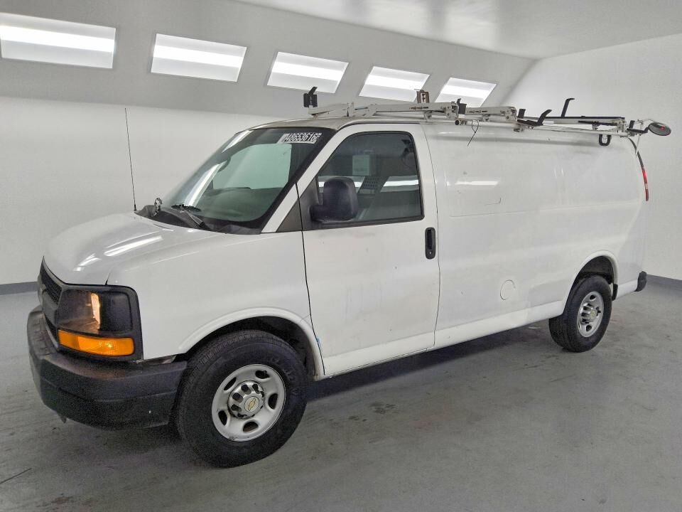 2013 CHEVROLET Express