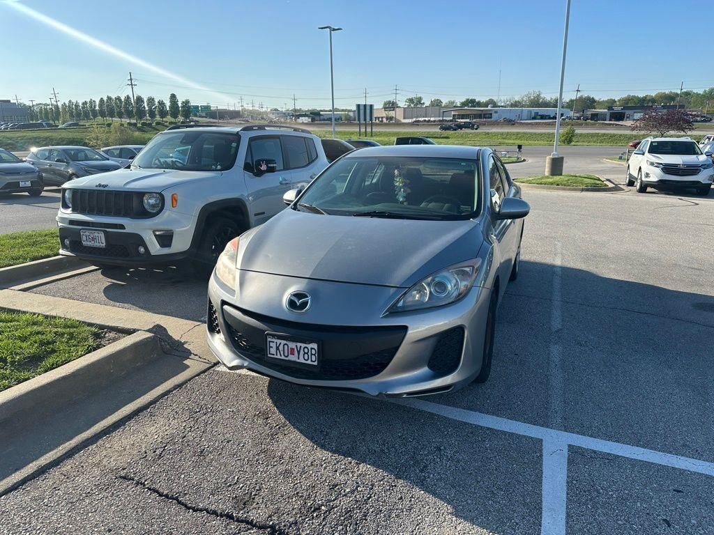 2013 MAZDA Mazda3