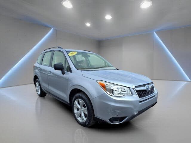 2016 SUBARU Forester