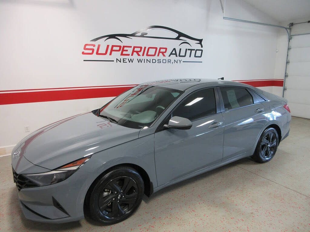 2023 HYUNDAI Elantra