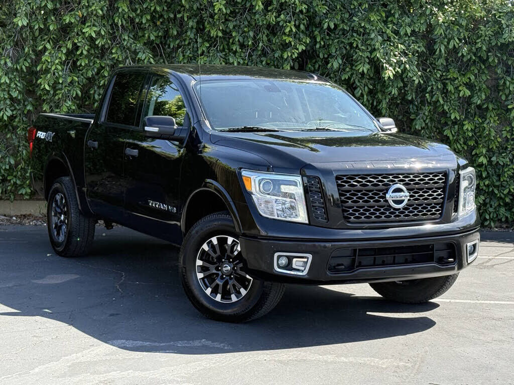 2019 NISSAN Titan