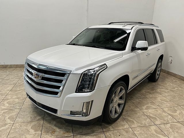 2017 CADILLAC Escalade