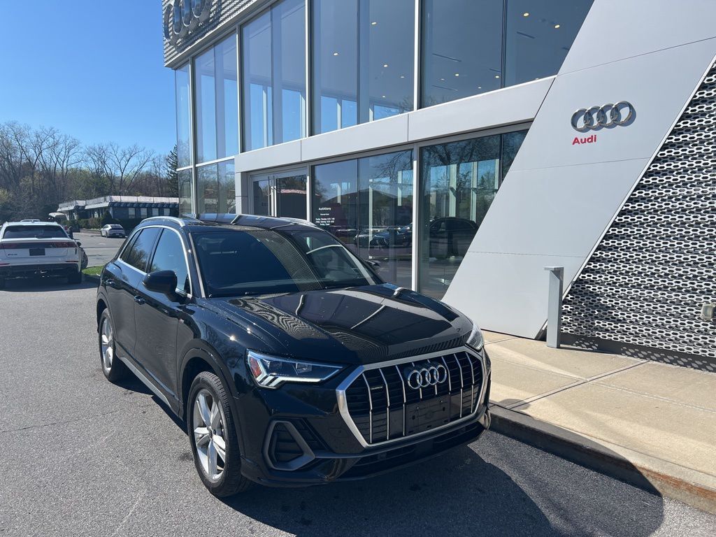 2023 AUDI Q3