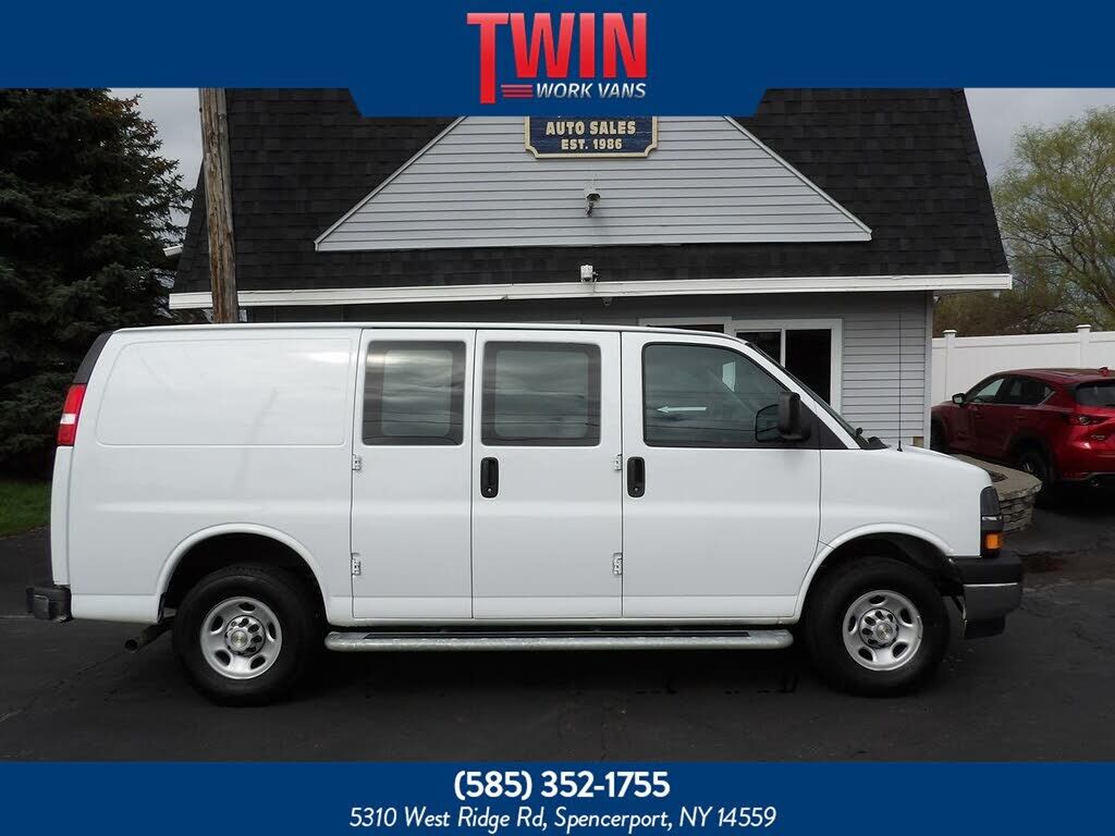 2024 CHEVROLET Express