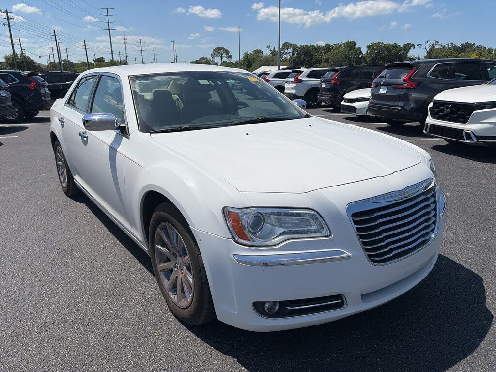 2011 CHRYSLER 300