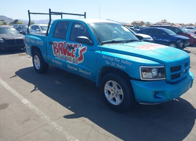 2011 DODGE Dakota