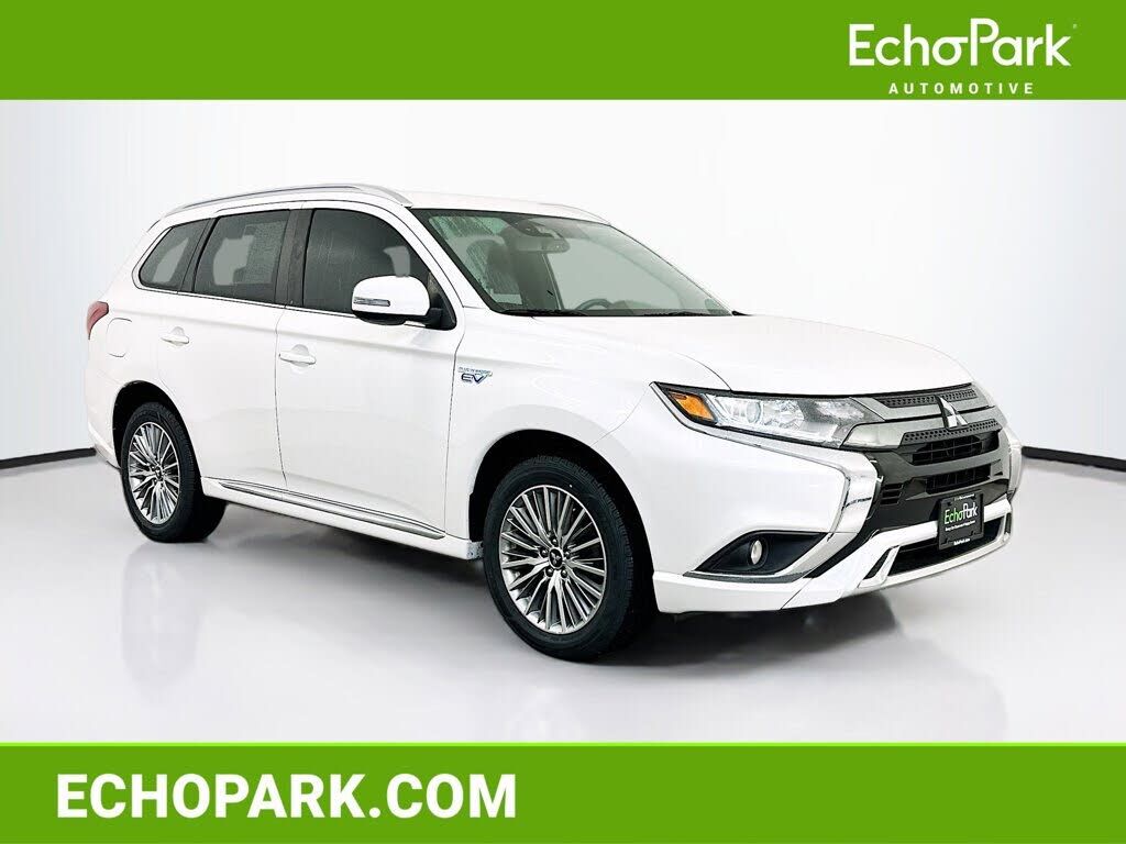 2020 MITSUBISHI Outlander