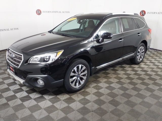 2017 SUBARU Outback