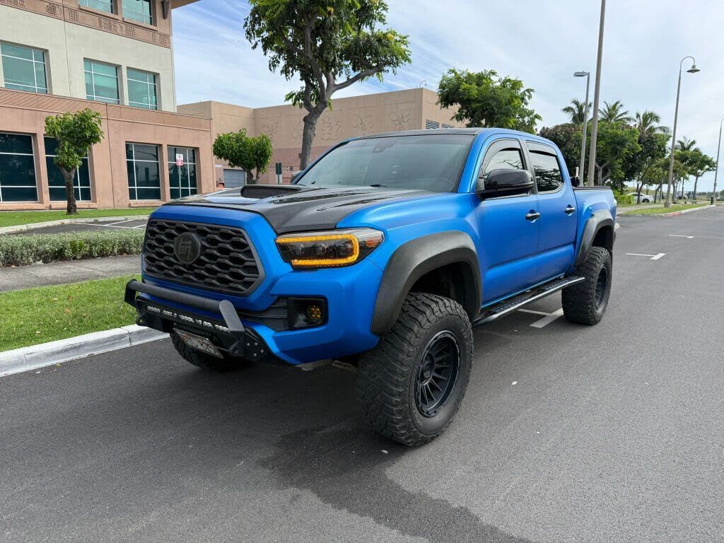 2019 TOYOTA Tacoma